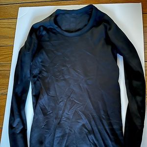 Lululemon swiftly tech long sleeve top black - seamless and fits so nice!